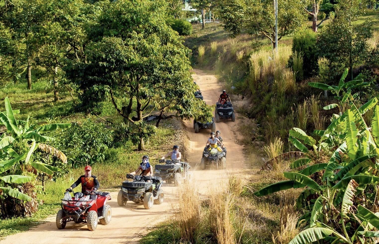 ATV ผ่านสวนผลไม้